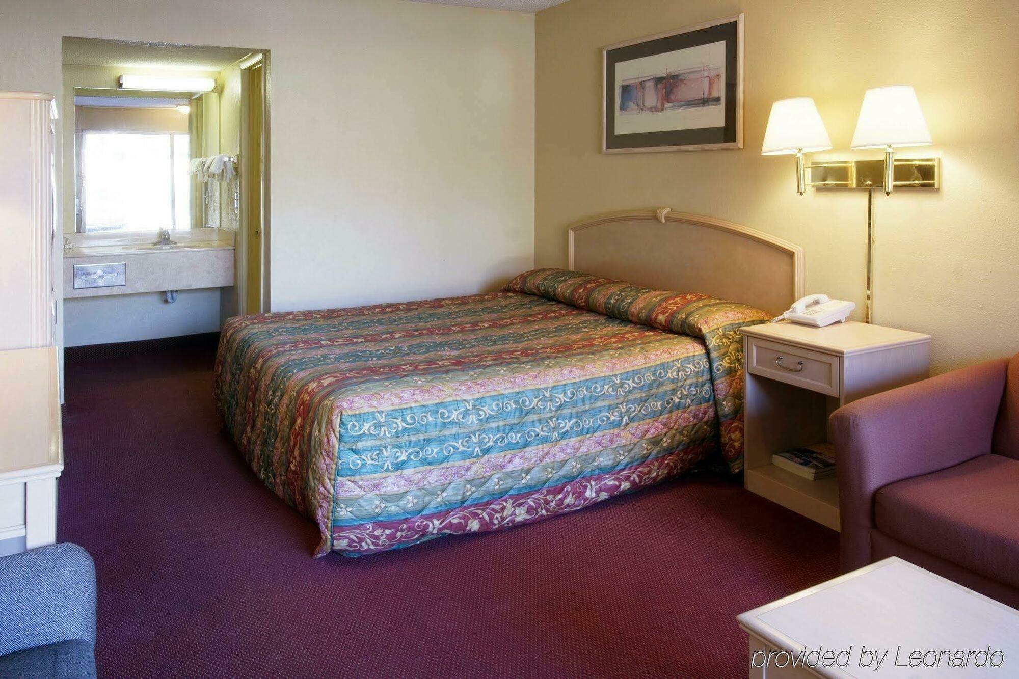 Red Roof Inn Plus+ Birmingham East - Irondale/Airport Ngoại thất bức ảnh